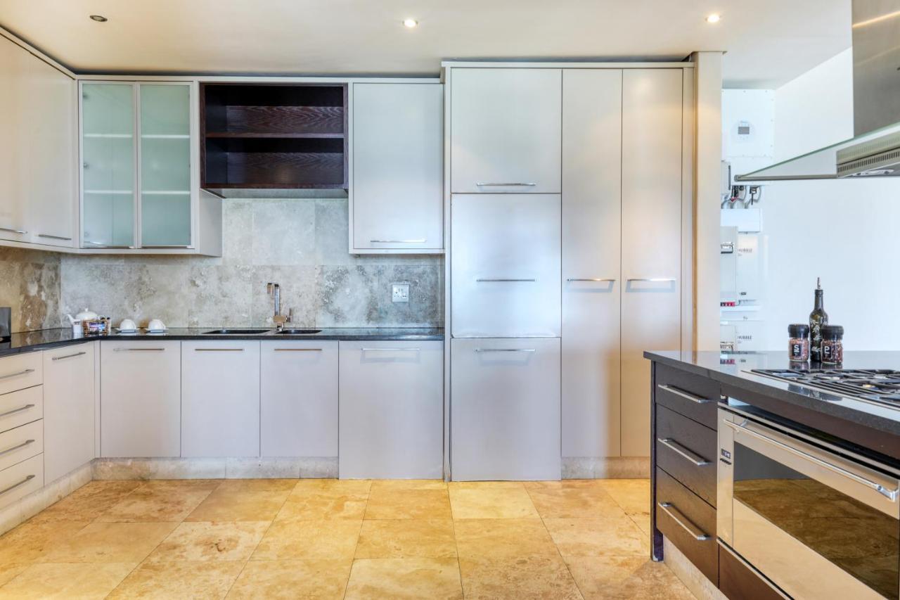 Apartment Bakoven Sunsets - Luxury With Sea Views & Pool Cape Town